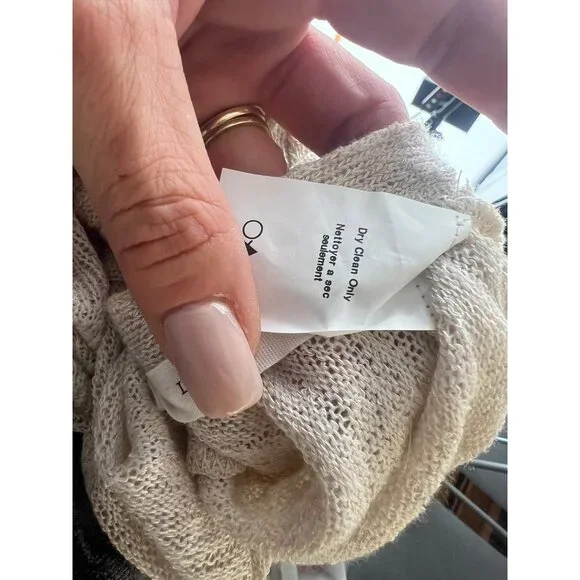 Lush Beige Long Sleeve Lightweight V-Back Knit Sweater Top - Picture 11 of 12